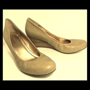 BCBG Generation Taupe Wedge